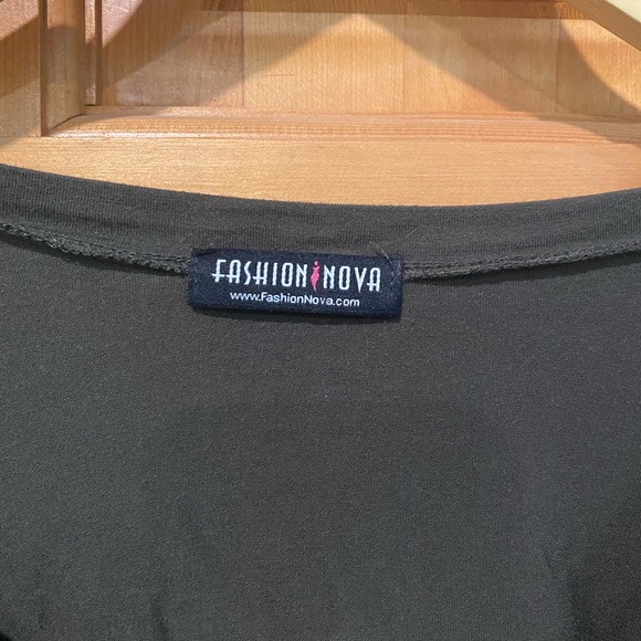 Fashion nova bodysuit - Picture 3 of 4